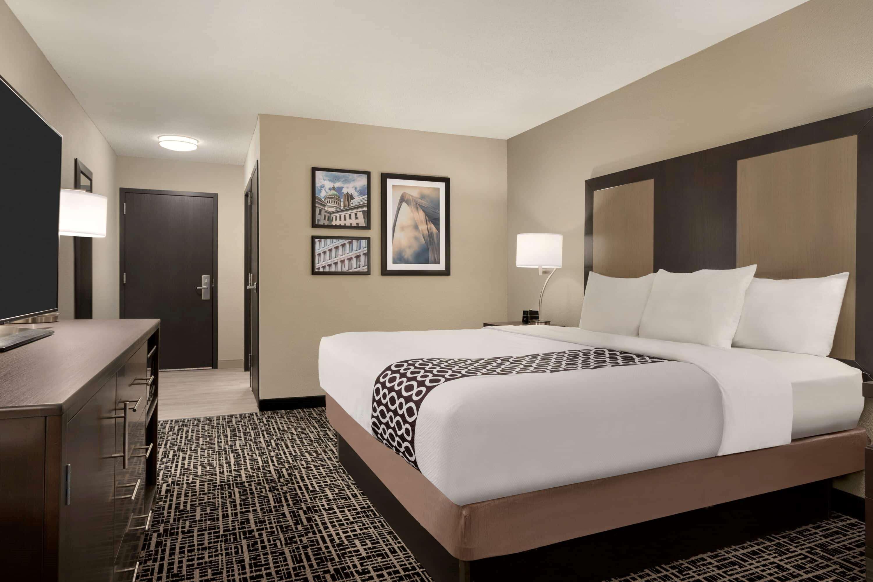 La Quinta Inn & Suites By Wyndham St Louis Route 66 Windsor Springs Exterior foto