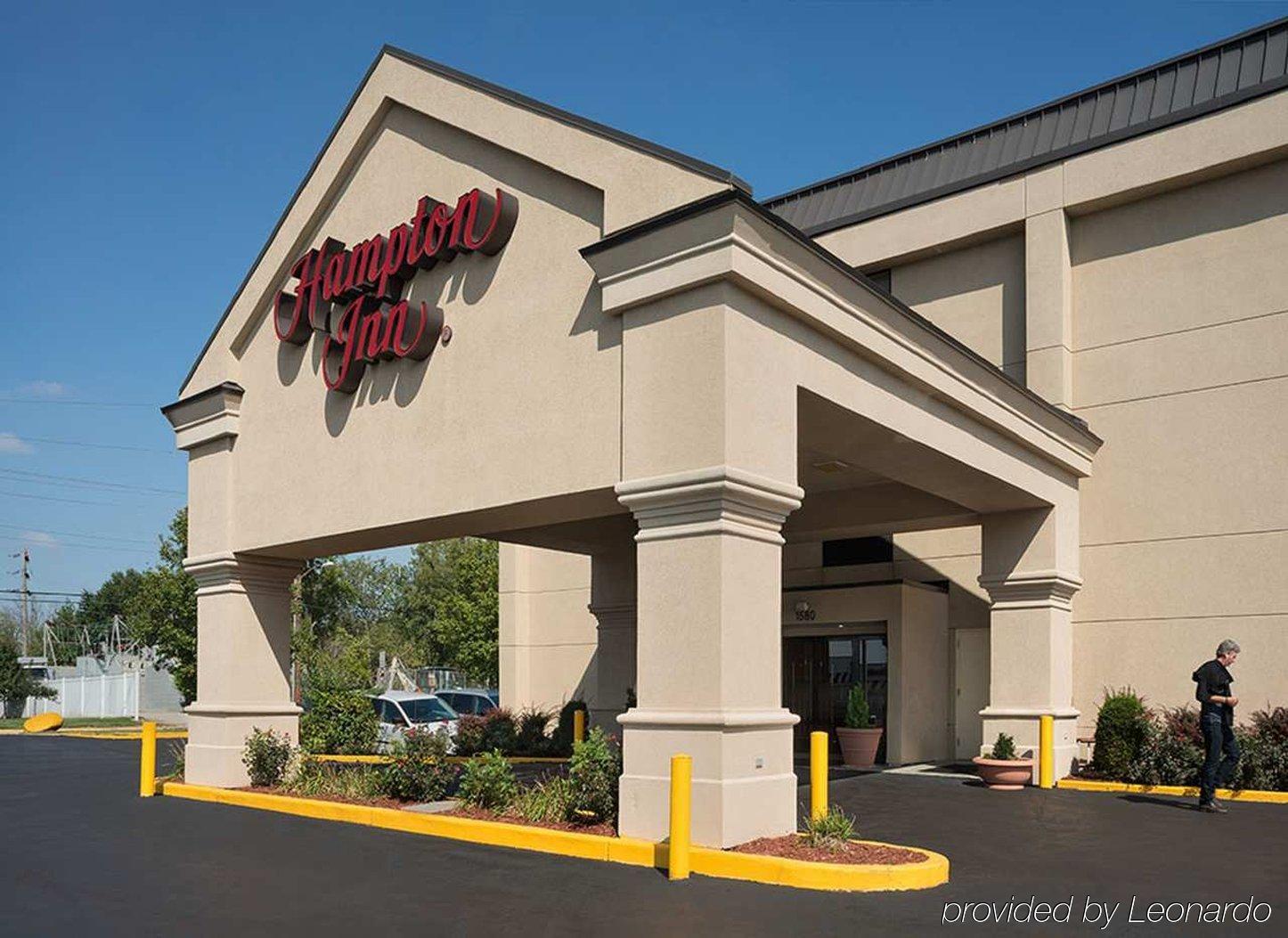La Quinta Inn & Suites By Wyndham St Louis Route 66 Windsor Springs Exterior foto
