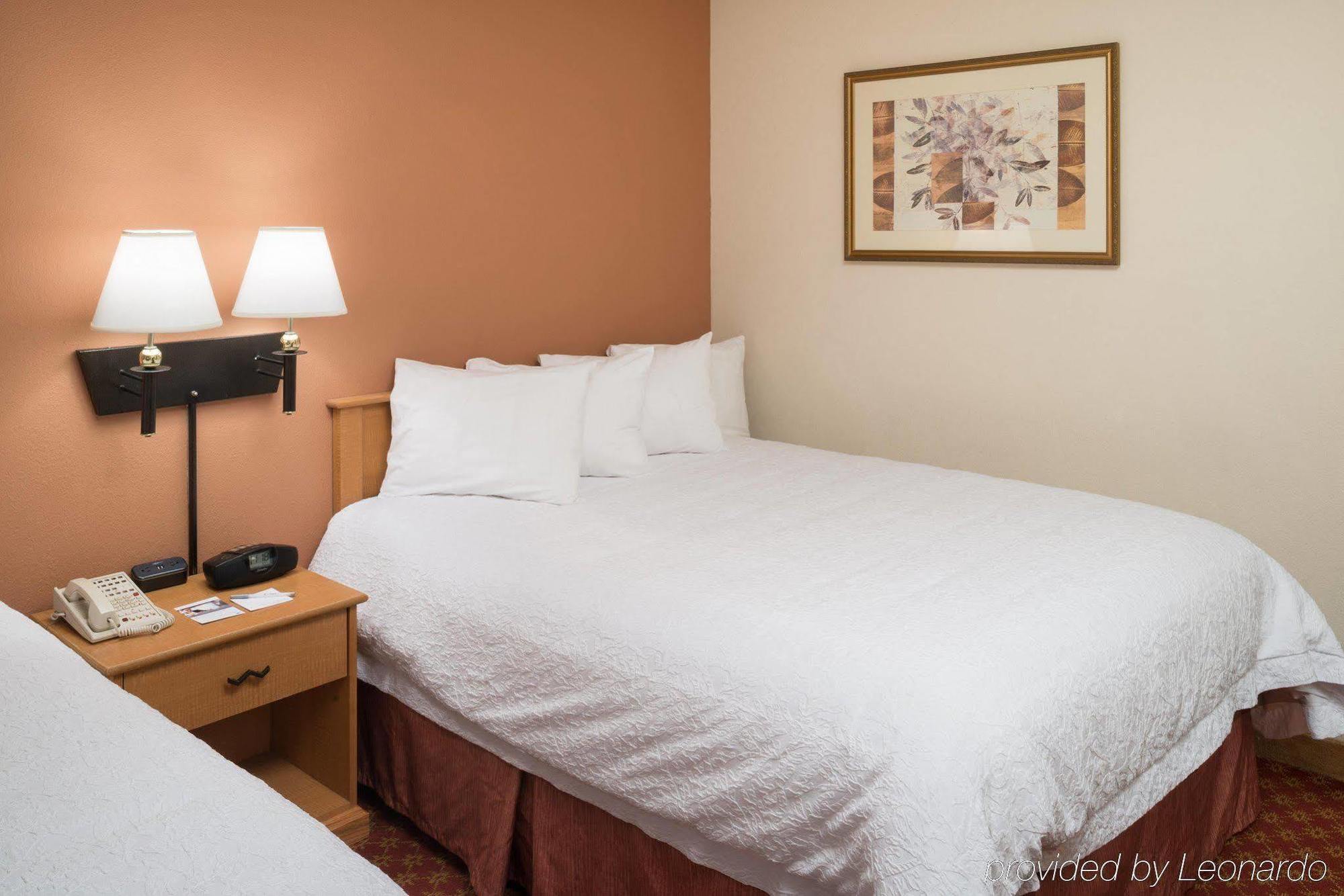 La Quinta Inn & Suites By Wyndham St Louis Route 66 Windsor Springs Exterior foto